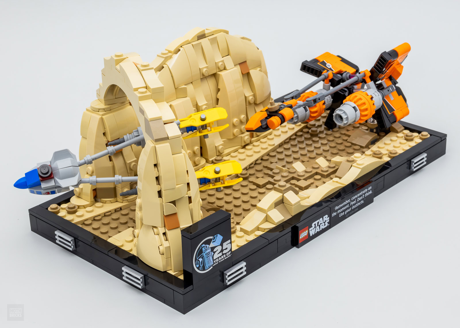 ▻ Très vite testé : LEGO Star Wars 75380 Mos Espa Podrace Diorama
